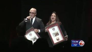 Gloria Estefan Emilio Estefan Honored With Joe DiMaggio American Icon Award 2017